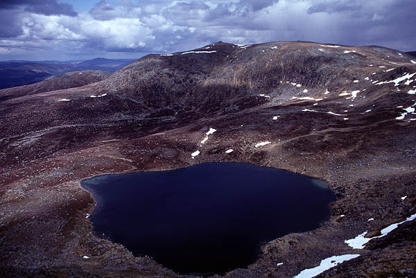 Lochnagar and Loch nan Eun from the top of The Stuic