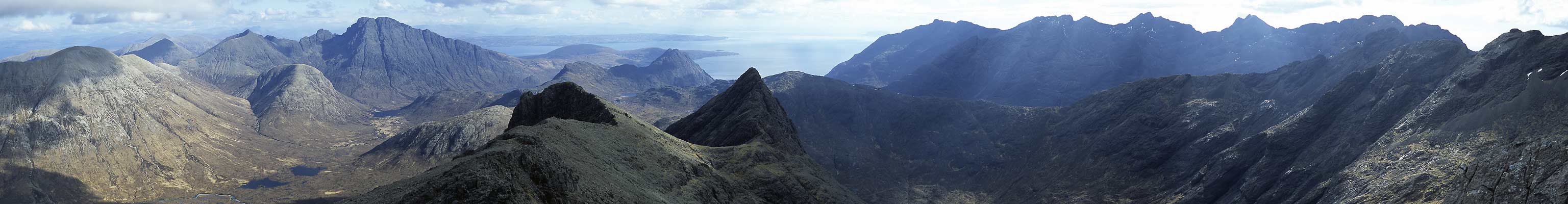 The Skye Cuillin viewed from the SE ridge of Sgurr nan Gillean